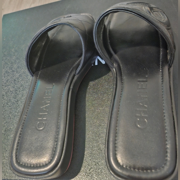 CHANEL Sandals with dustbags. Authentic - Picture 5 of 6